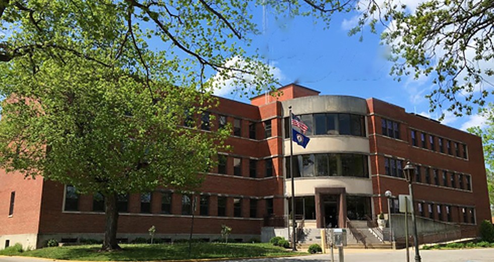 Paris City Hall, a three-story red brick building at 525 High Street